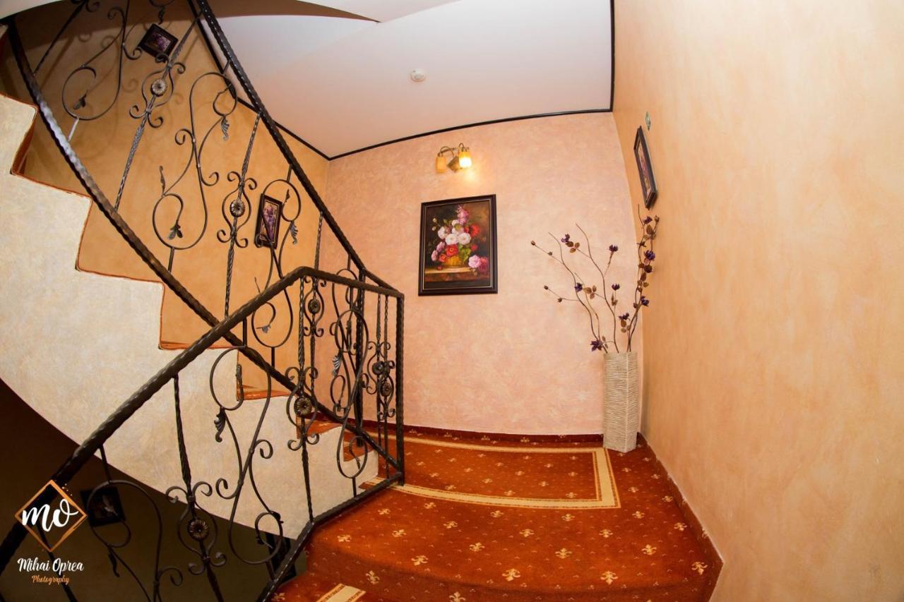 Hanul Simon Pensiune & Restaurant Bran  Dış mekan fotoğraf