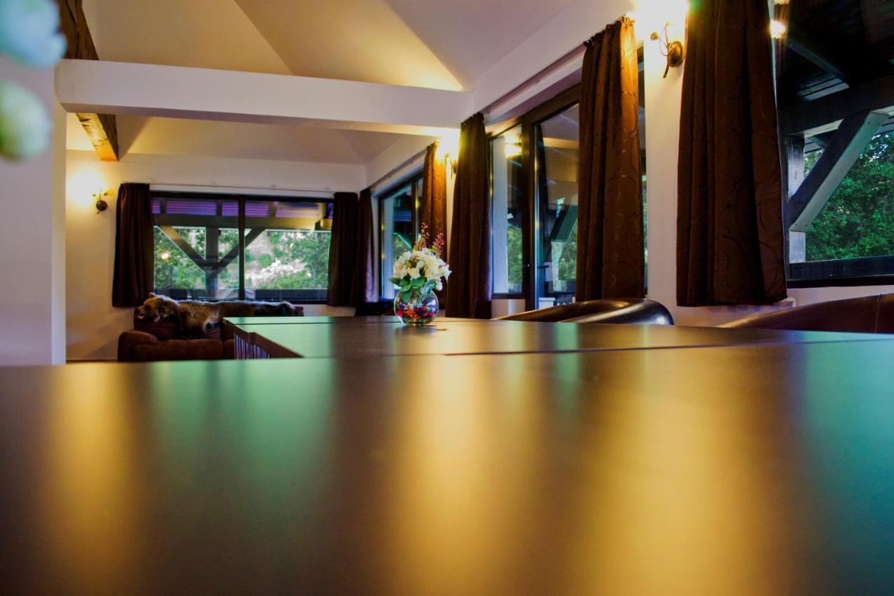 Hanul Simon Pensiune & Restaurant Bran  Dış mekan fotoğraf