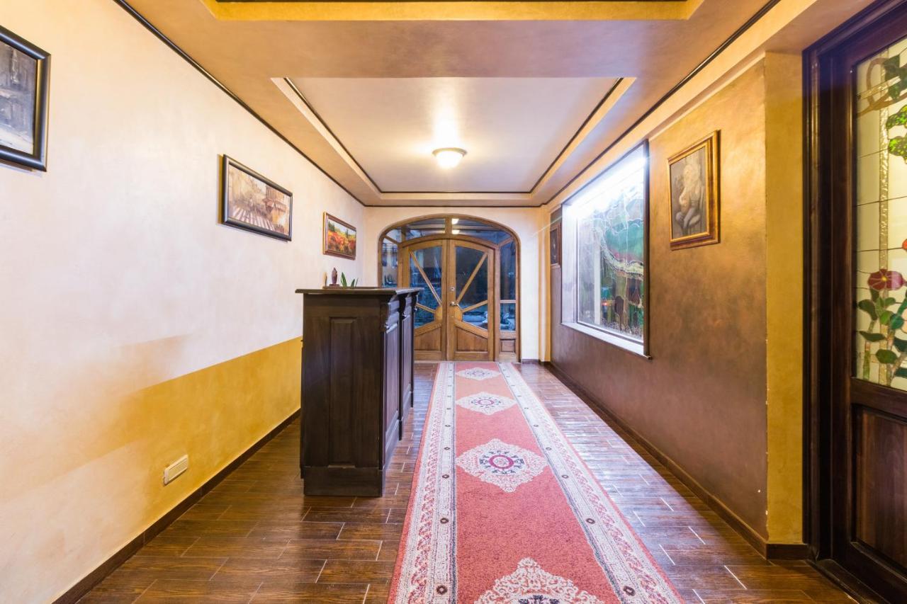 Hanul Simon Pensiune & Restaurant Bran  Dış mekan fotoğraf